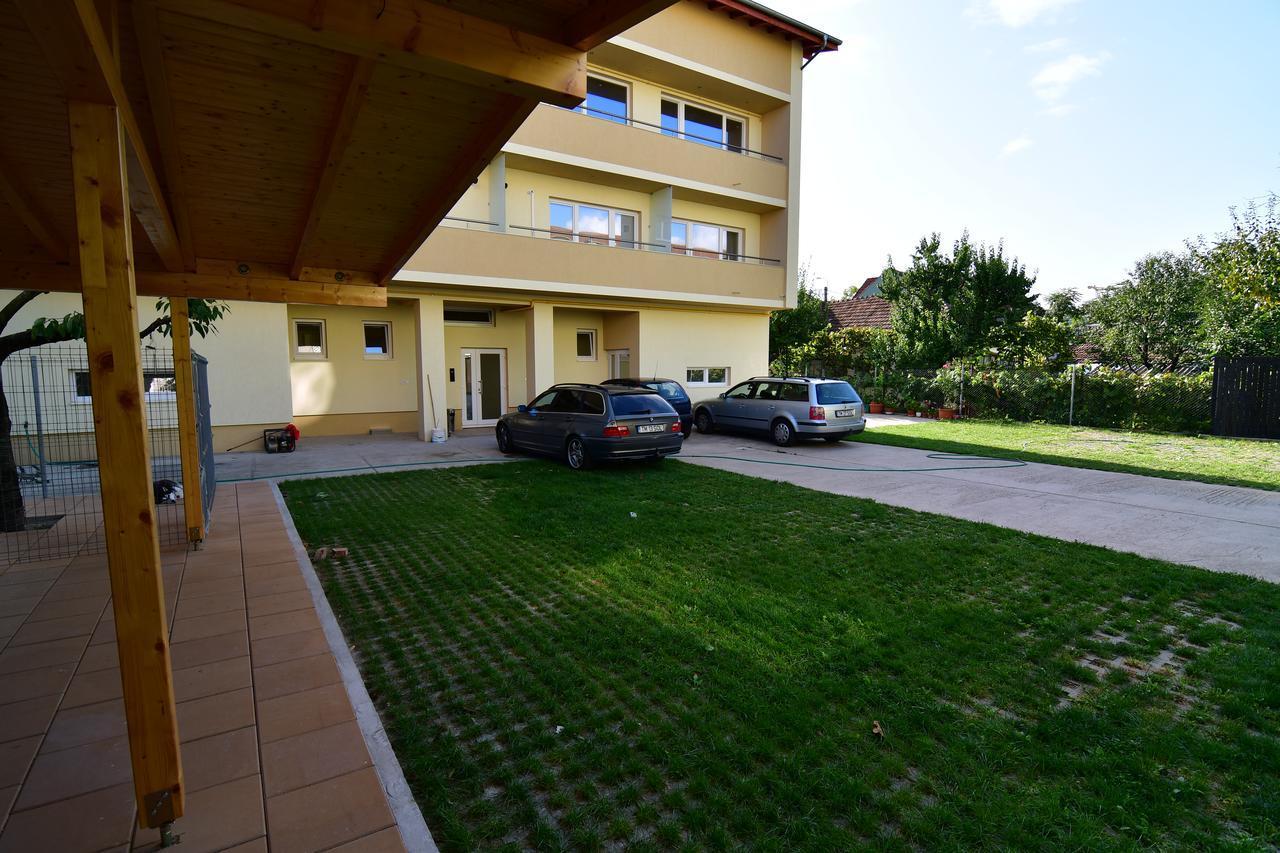 City Premium Apartments Timisoara Esterno foto